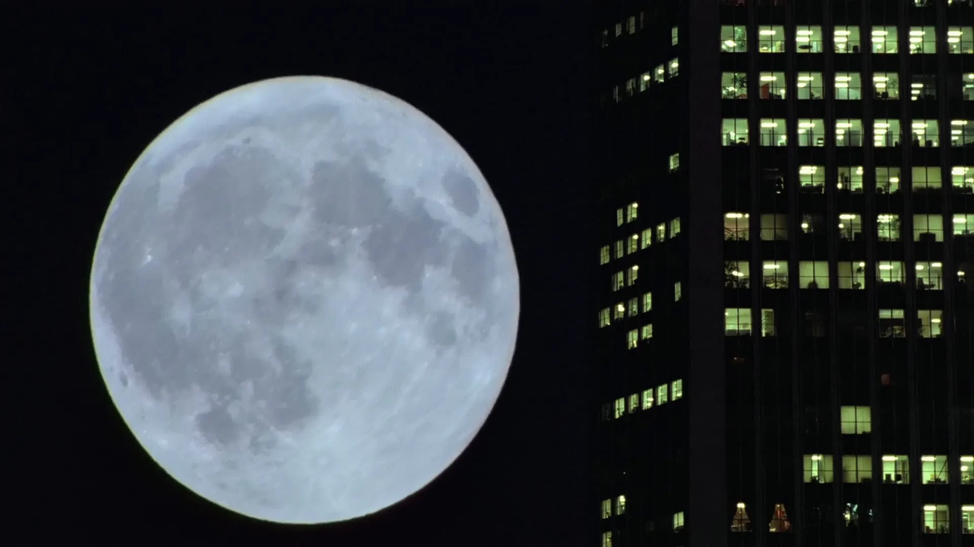 Koyaanisqatsi (1982)