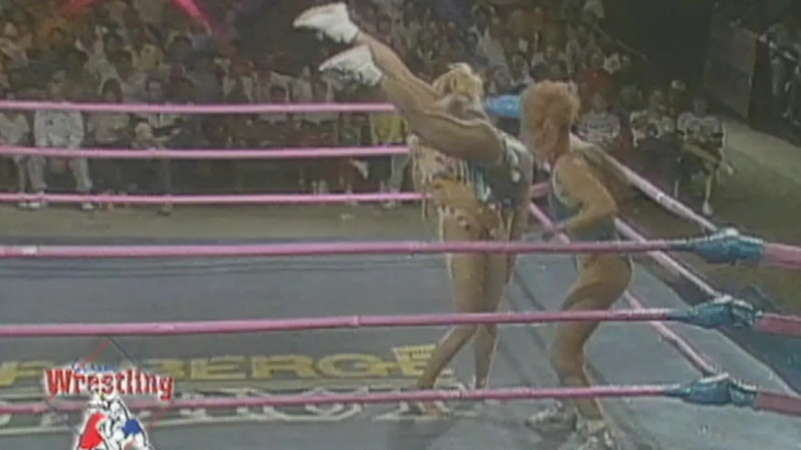 Classic Wrestling: Brawlin' Beauties GLOW (2017)