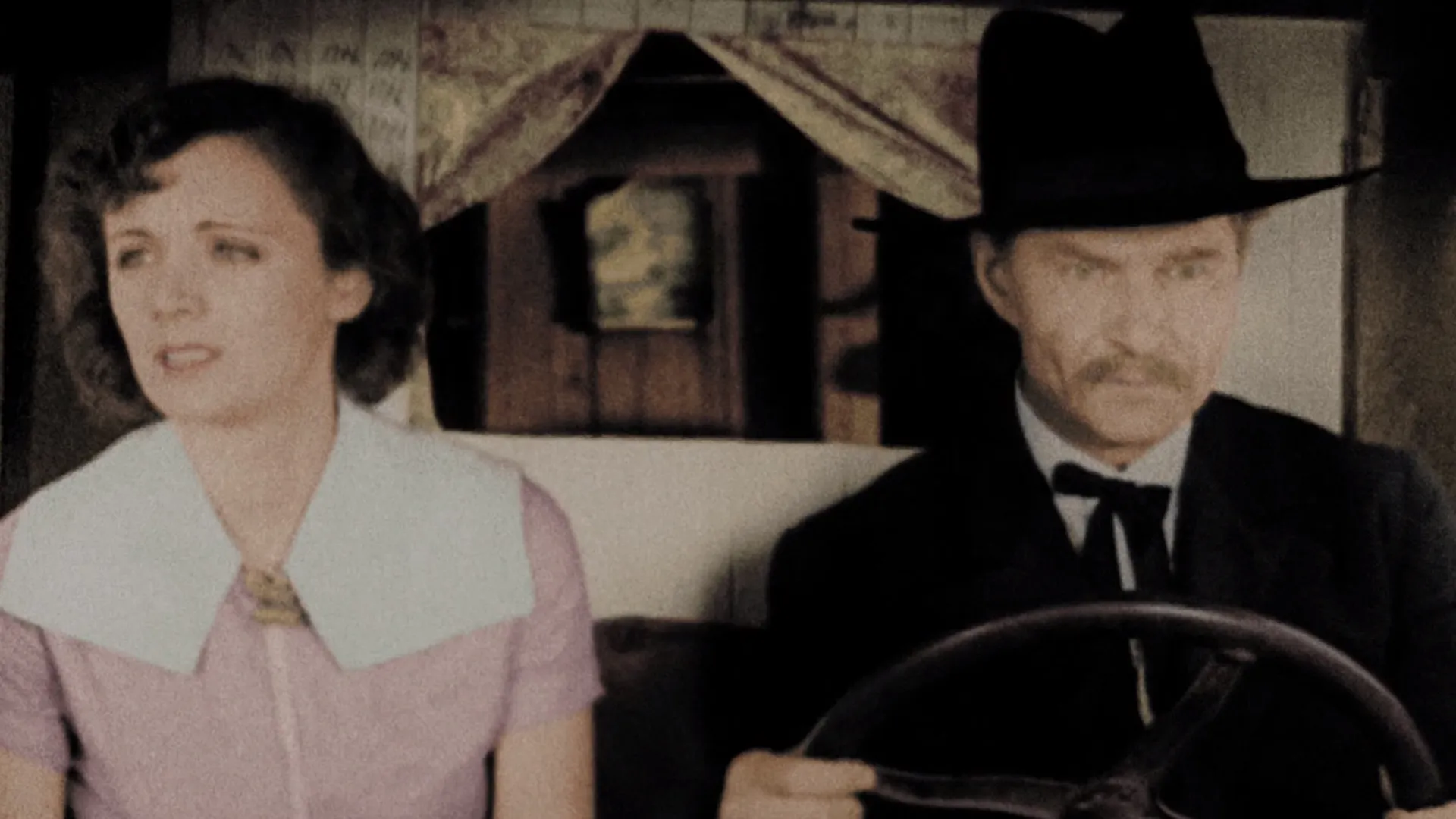 John Wayne: Guns Along The Trail
