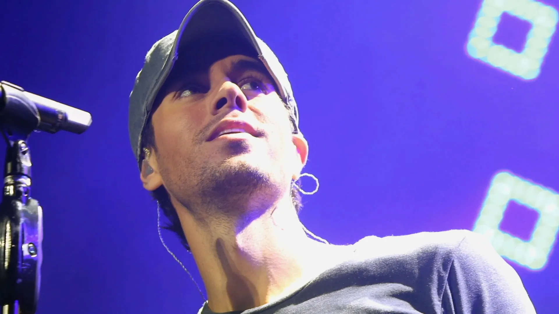 Enrique Iglesias: Latin Fever