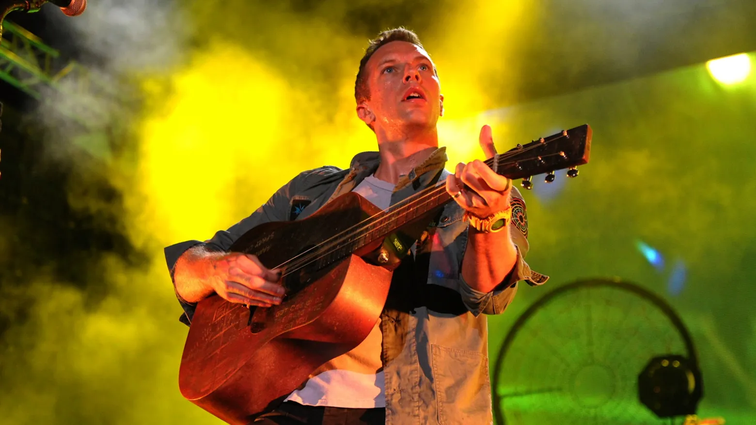 Coldplay: Behind the Stage
