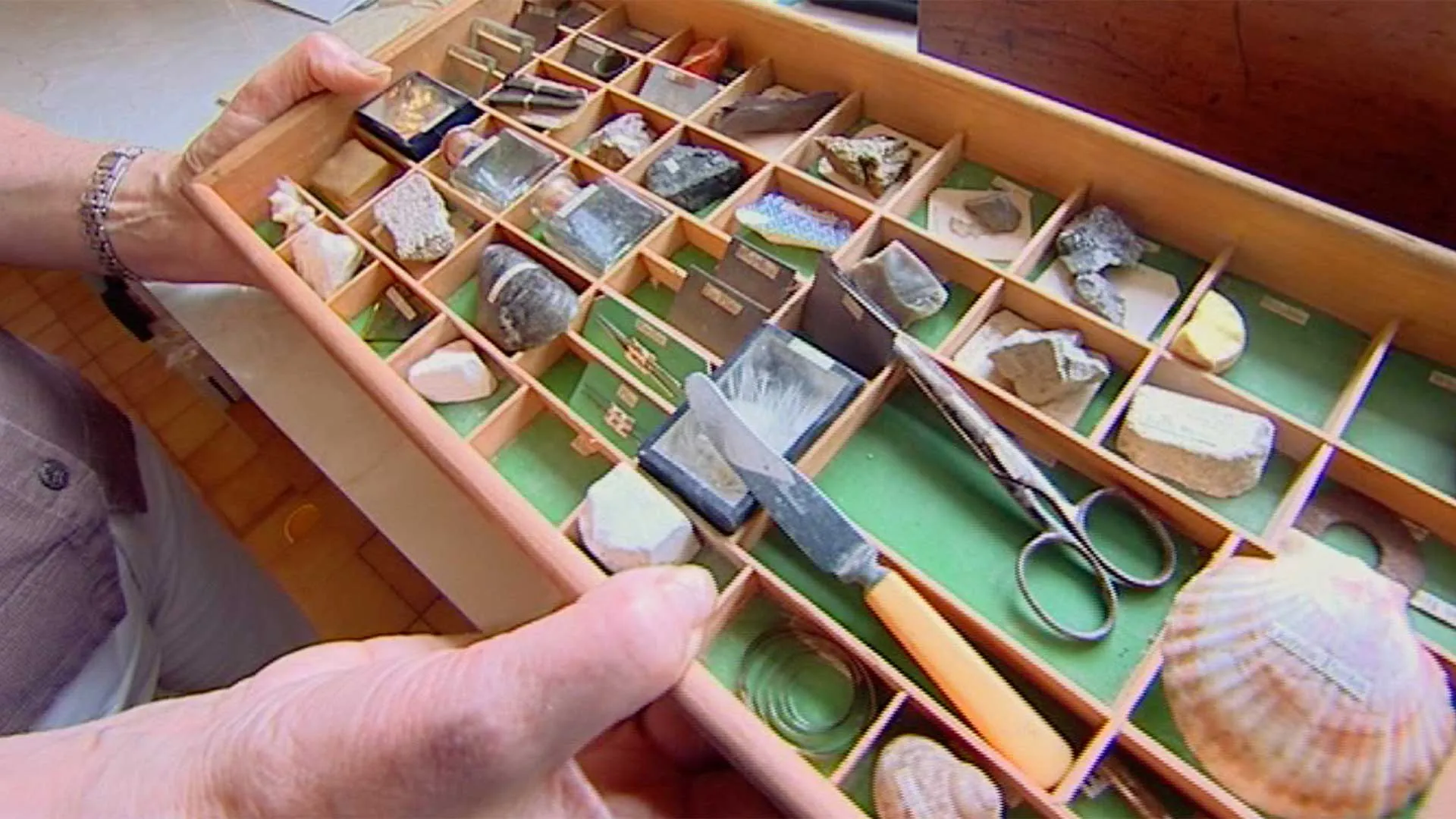 Secret Dealers