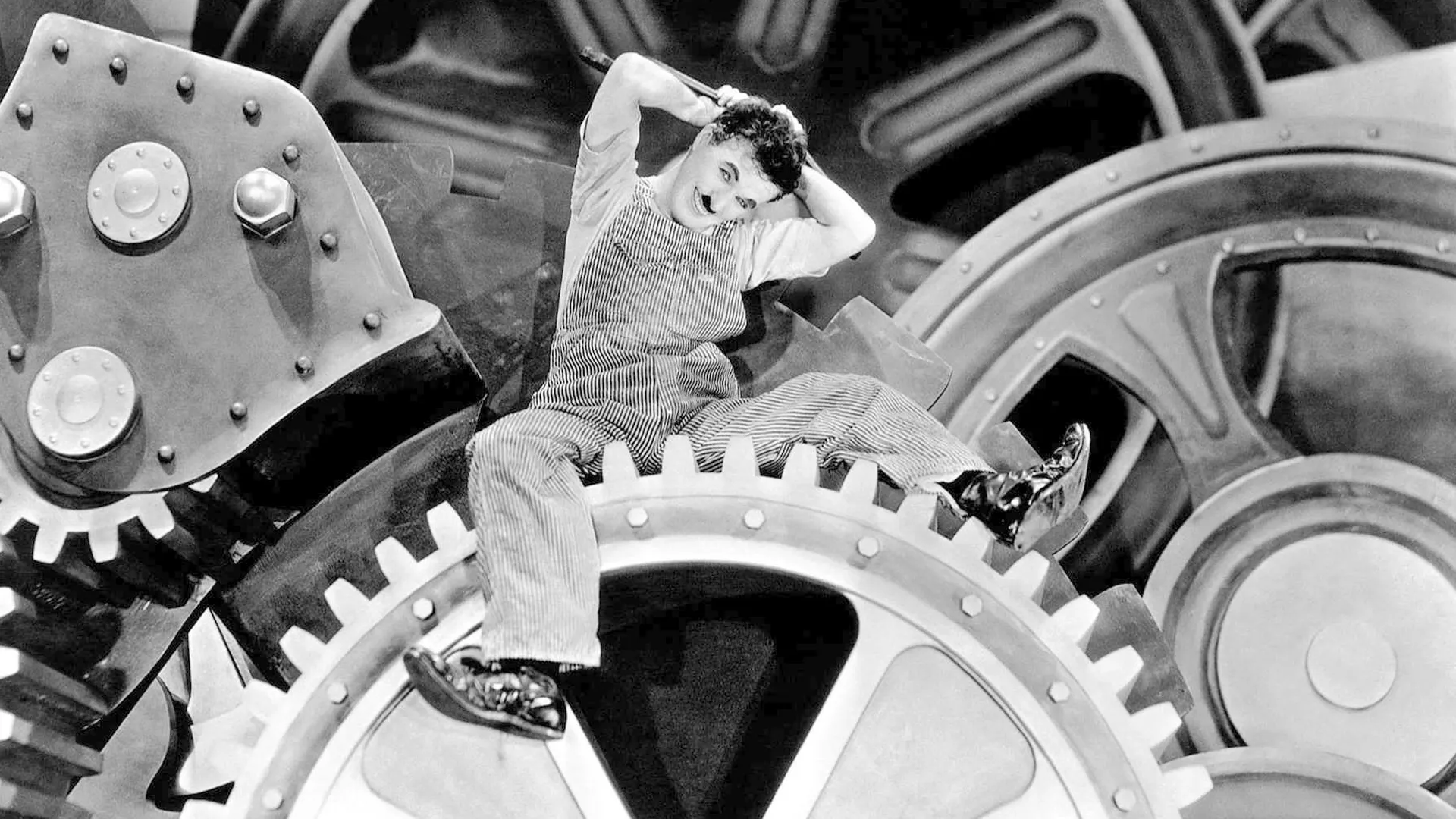 Charlie Chaplin- Tempos Modernos