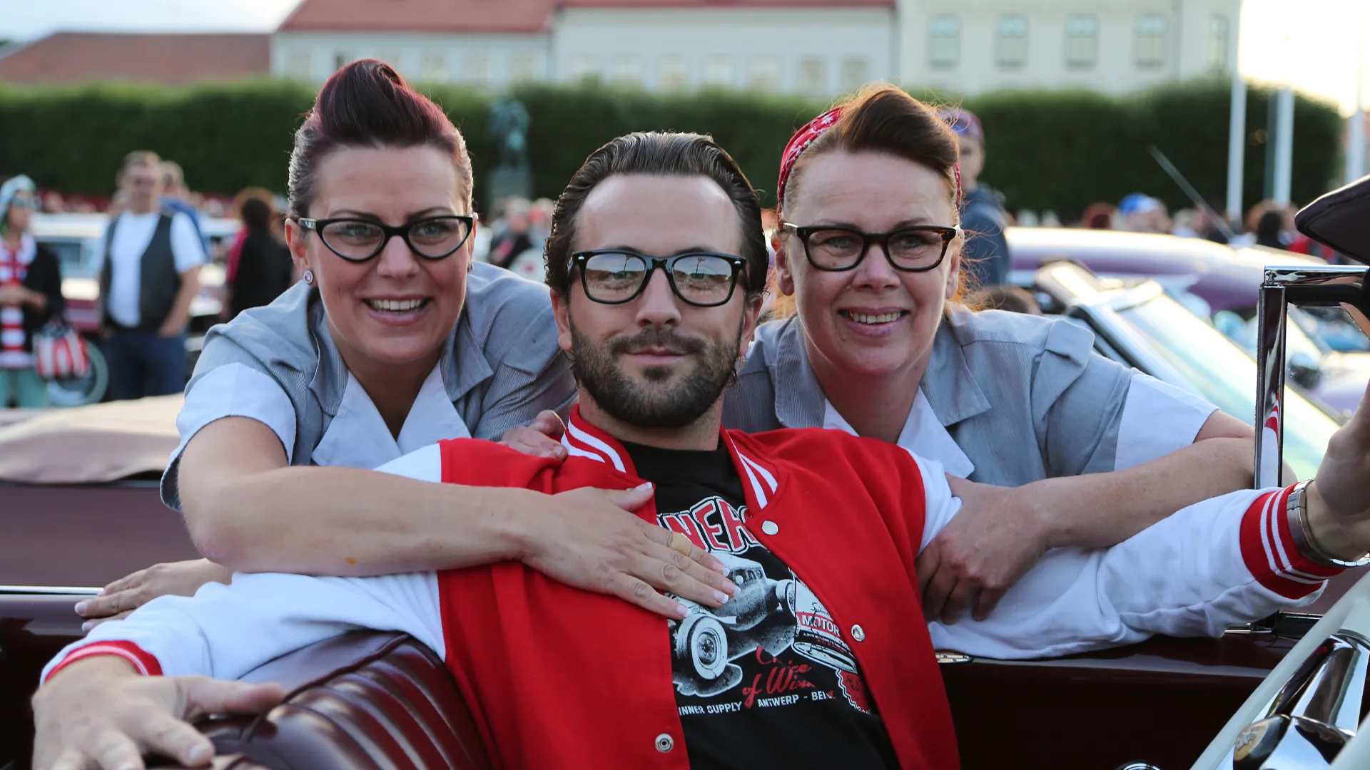 Outsiders With Darren McMullen