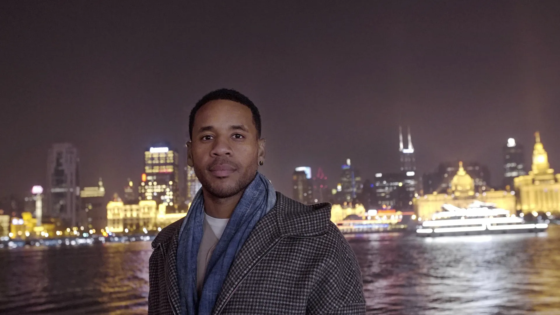 Mit Reggie Yates durch China Staffel 1