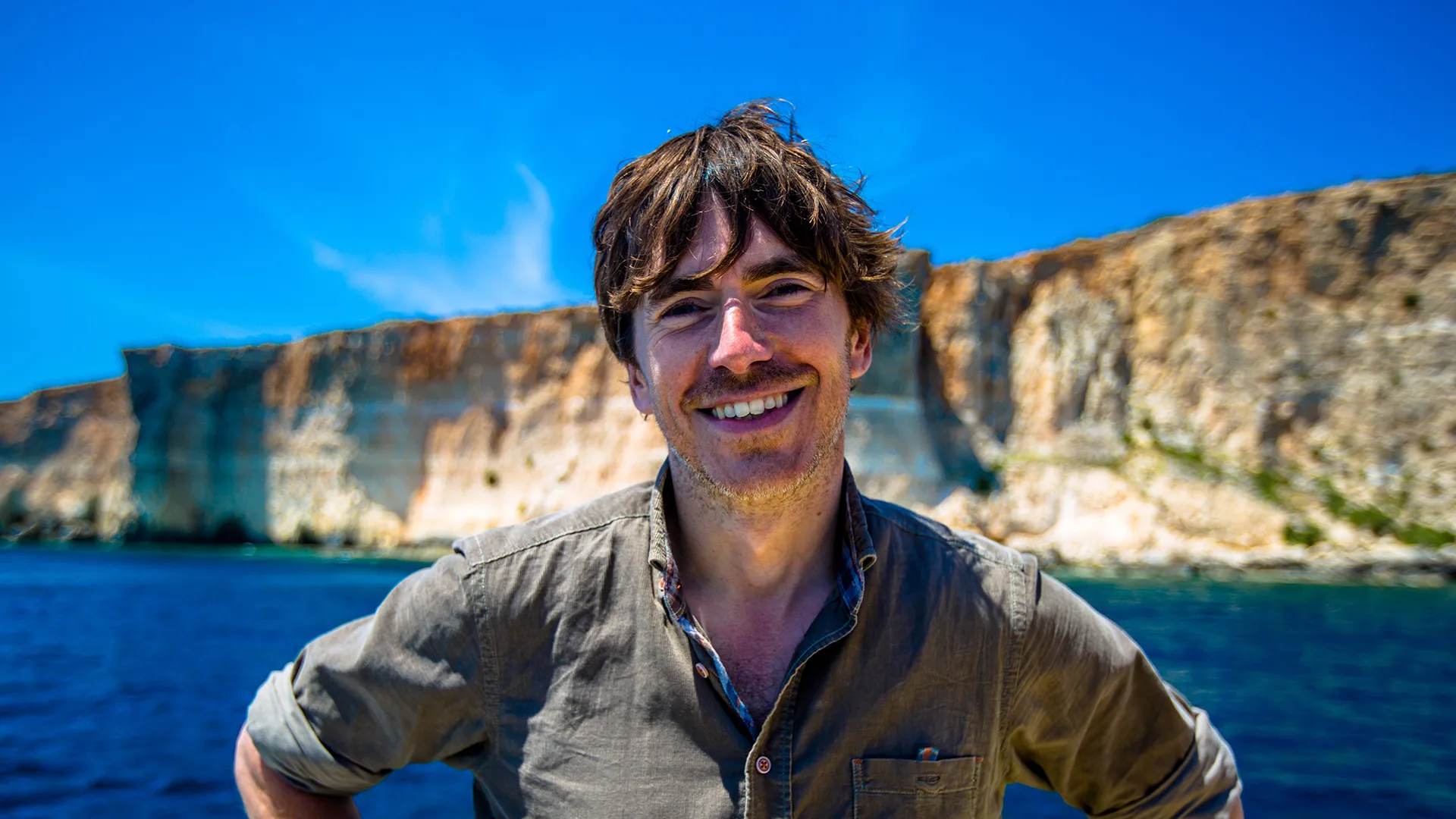 Simon Reeve am Mittelmeer
