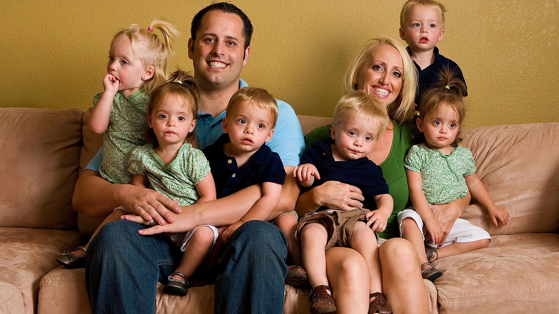 Raising Sextuplets