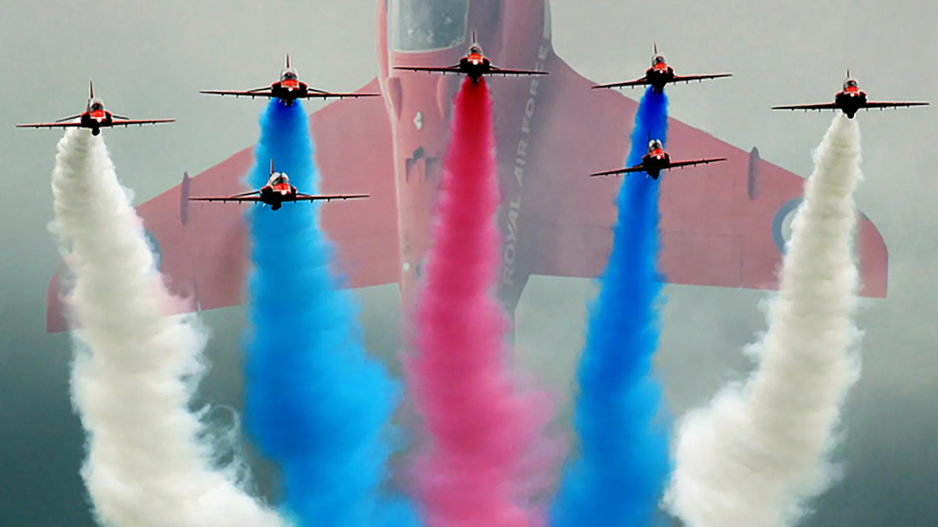 Elite Formations: The Story of the Red Arrows