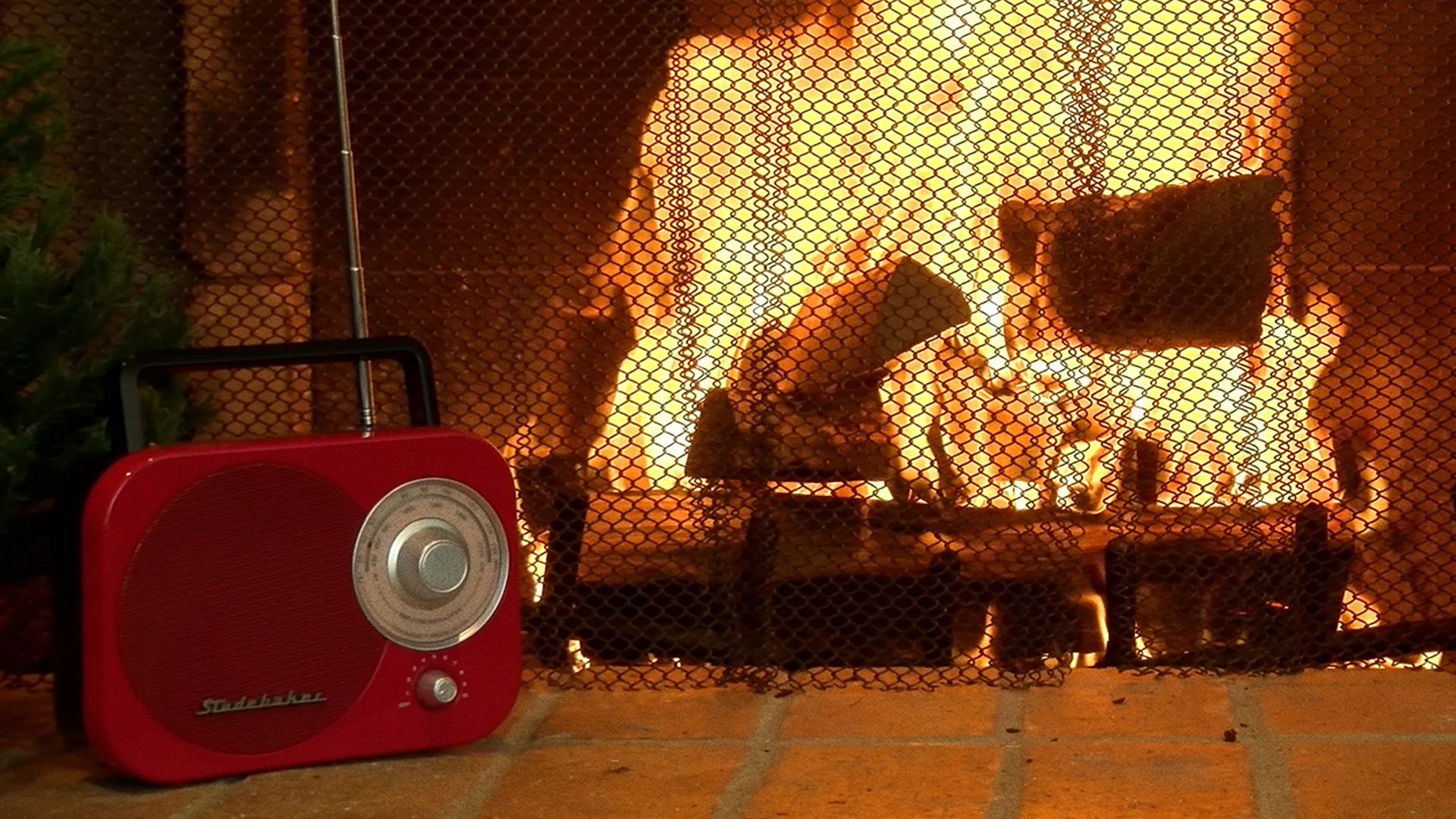 RiffTrax: The RiffTrax Yule Log