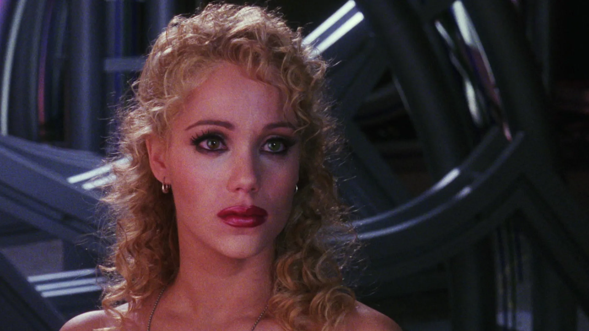 Showgirls: lo prohibido