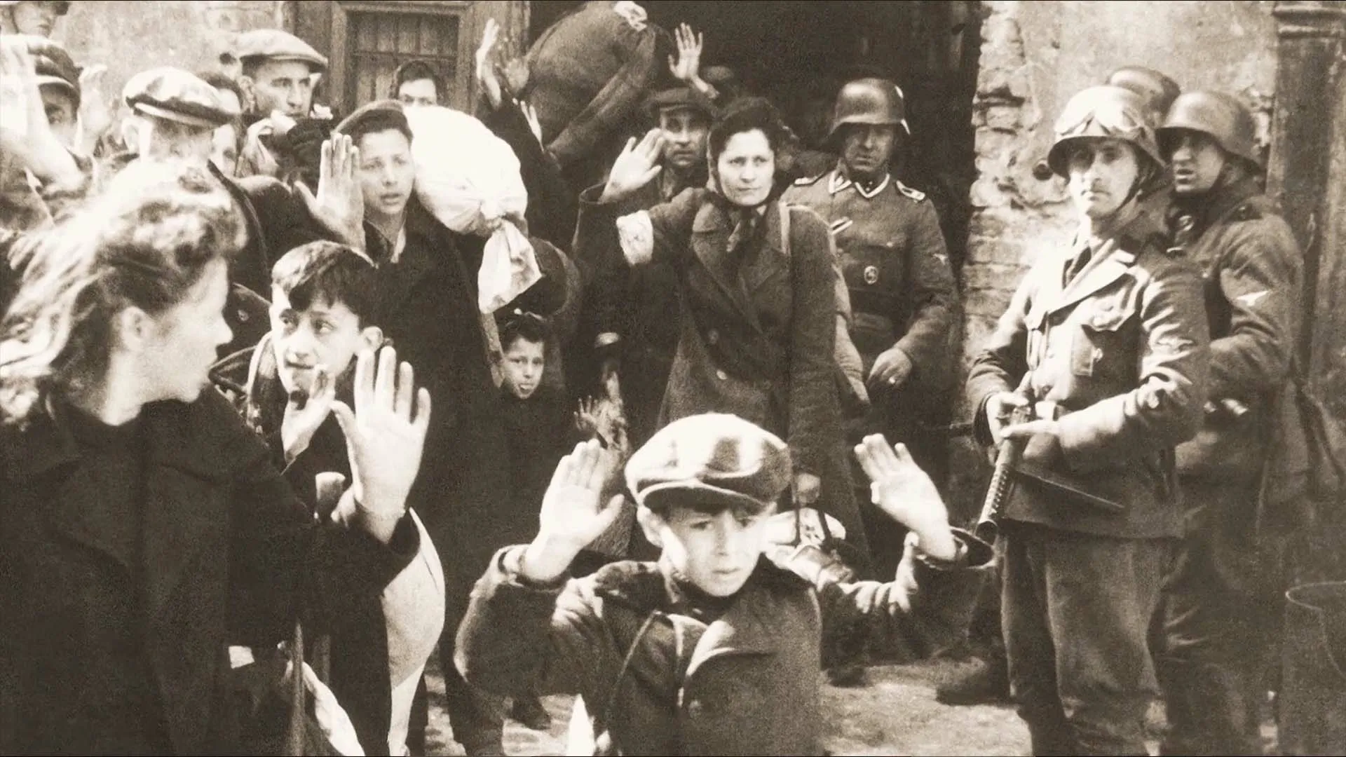 Nos Campos do Holocausto