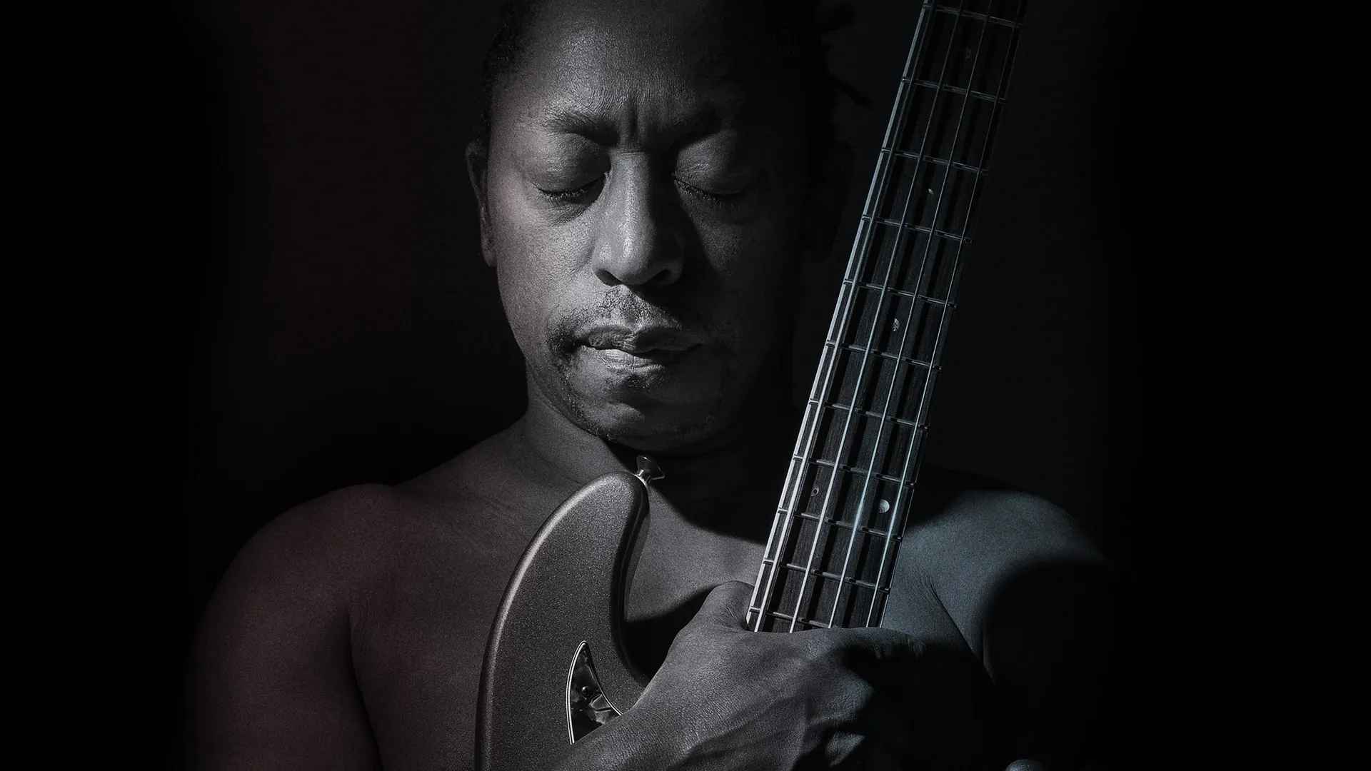 Darryl Jones: In The Blood