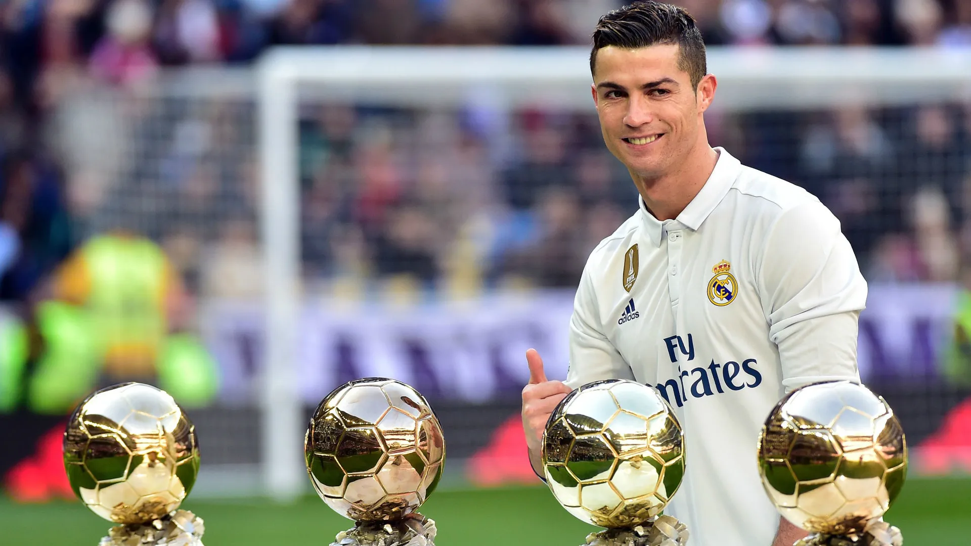 Cristiano Ronaldo - The World At His Feet