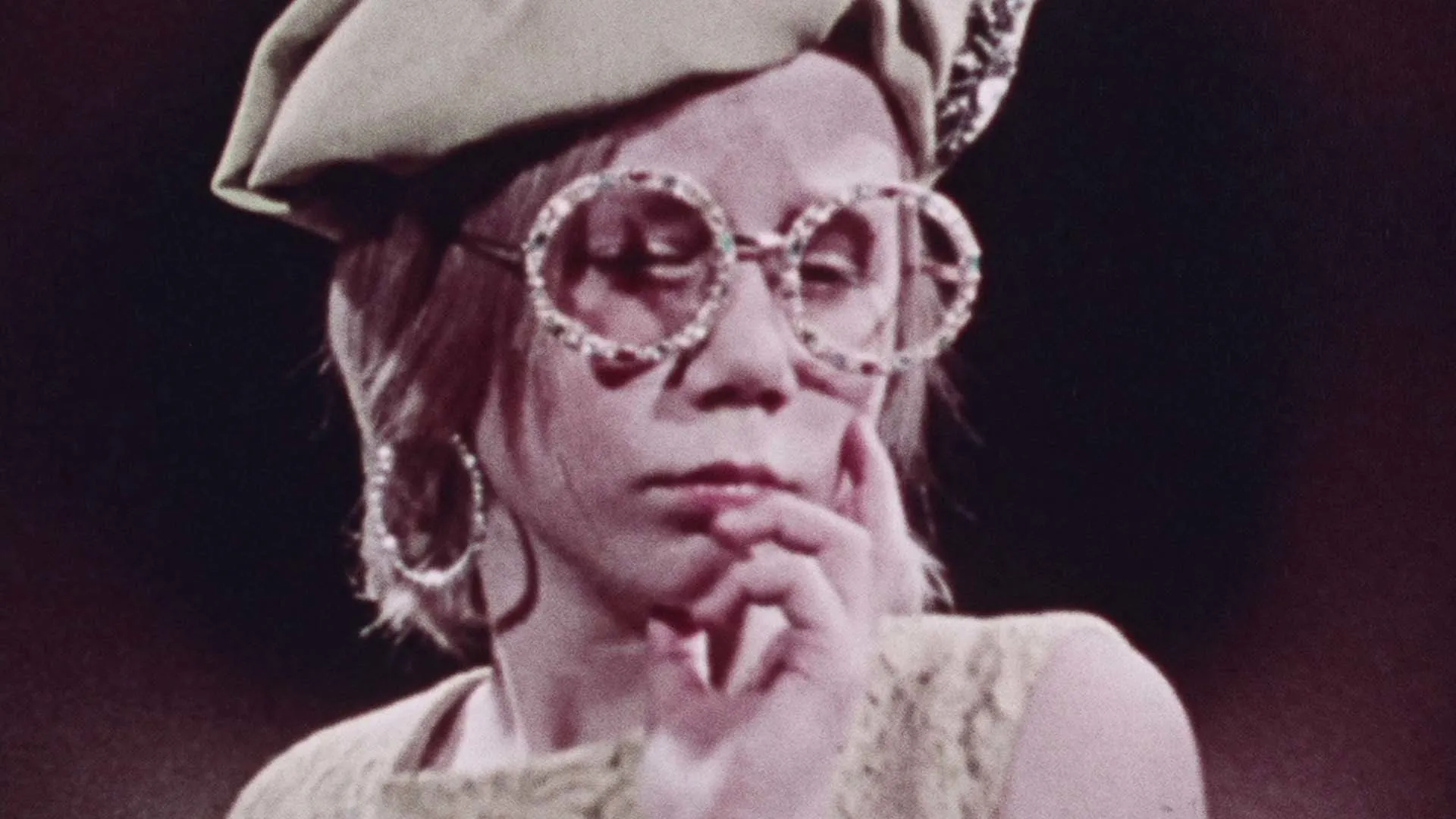 RiffTrax Shorts: Glasses for Susan