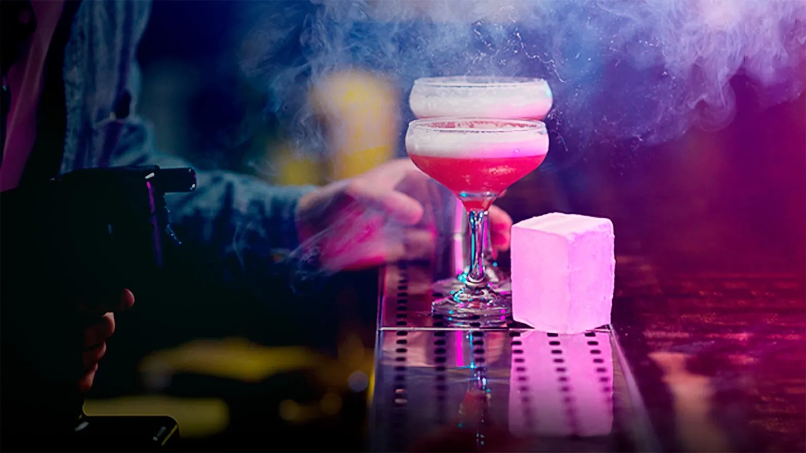 Studio Bar