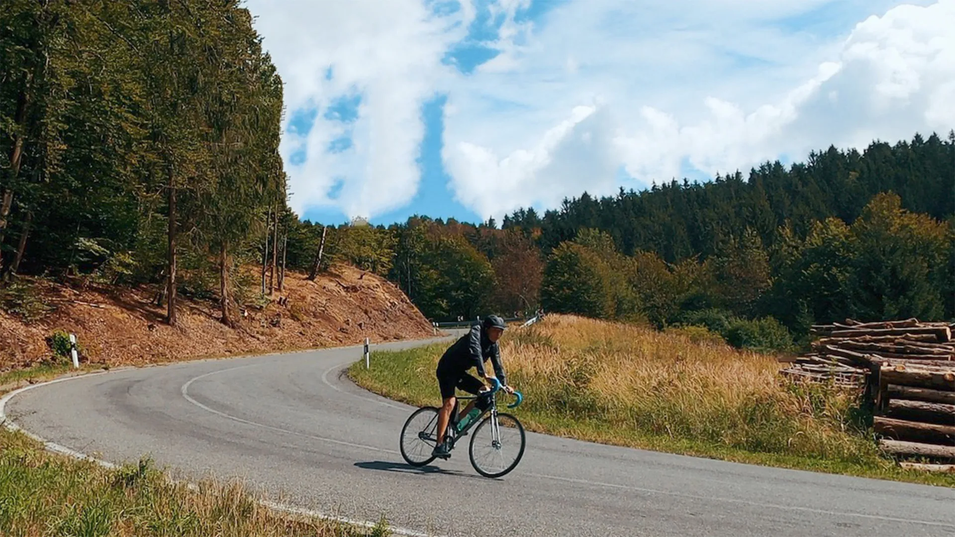 So Weit - Ein Fahrrad, eine Gitarre und 1400 km Neuanfang