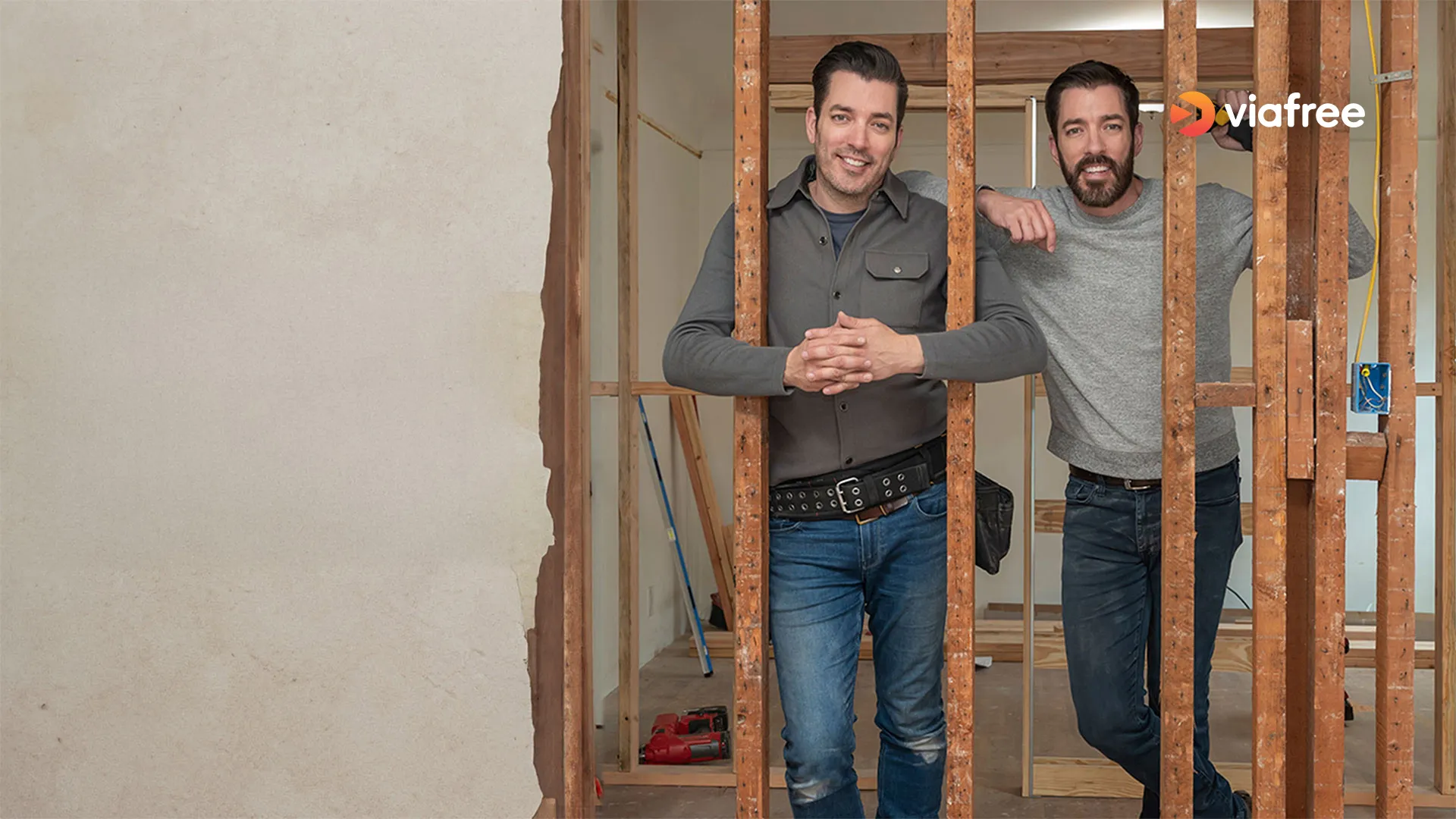 Don't Hate Your House with the Property Brothers