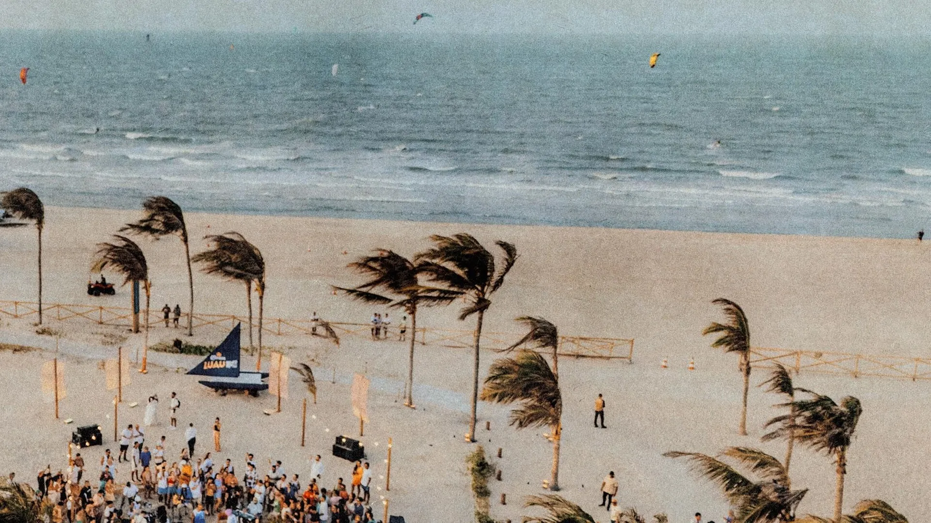 Corona Luau MTV - Videoclips