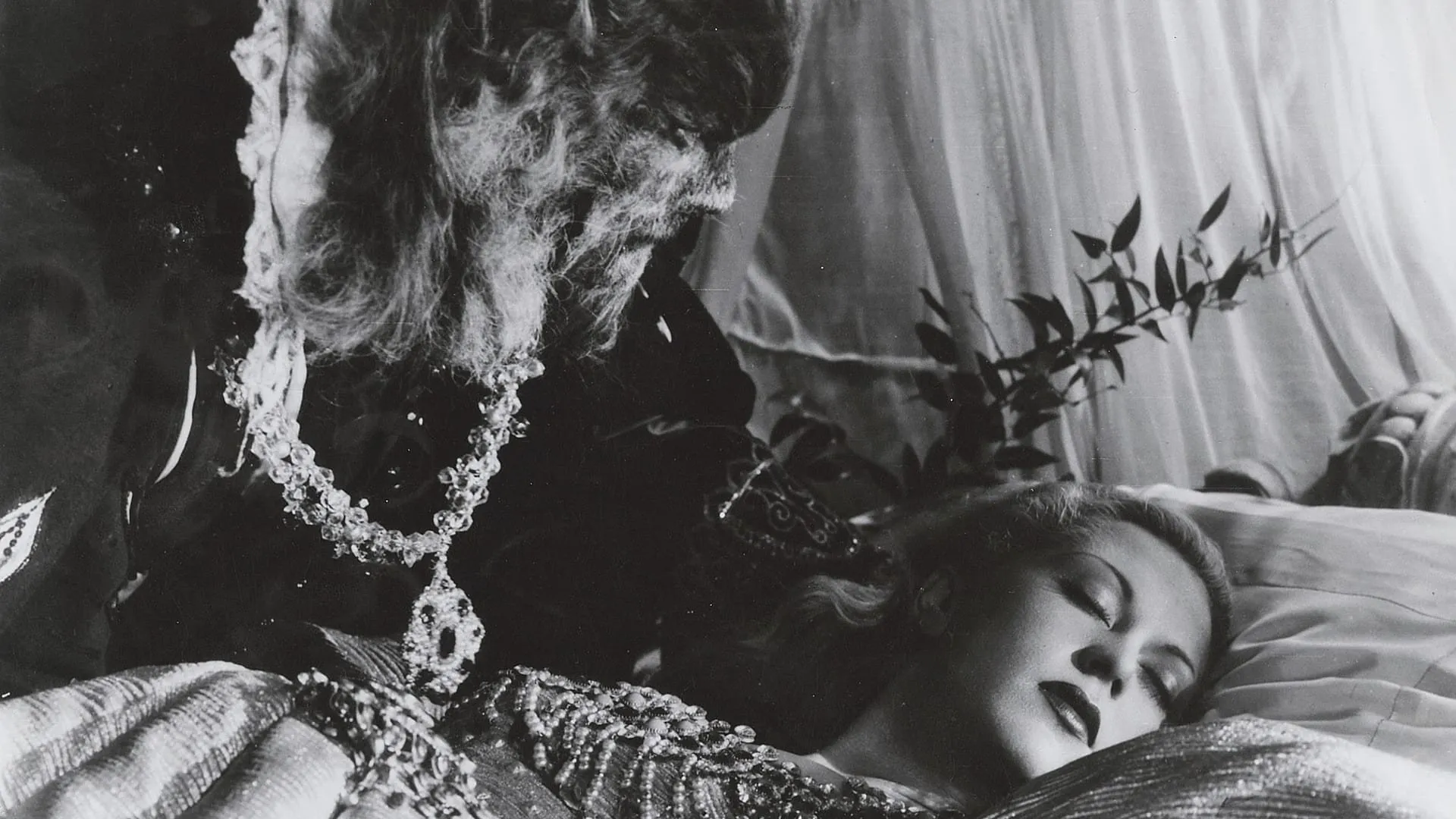 Beauty And The Beast (1946)