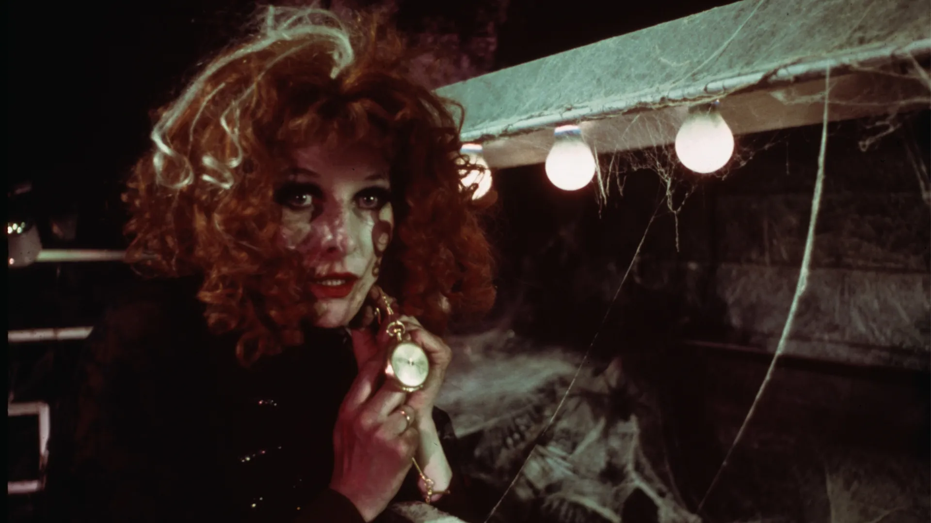 Madhouse (1974)