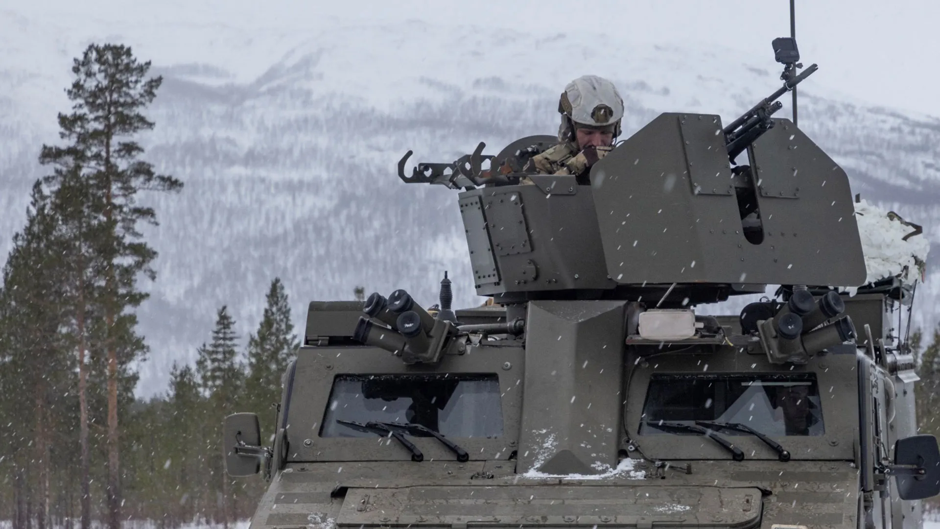Guy Martin: Arctic Warrior