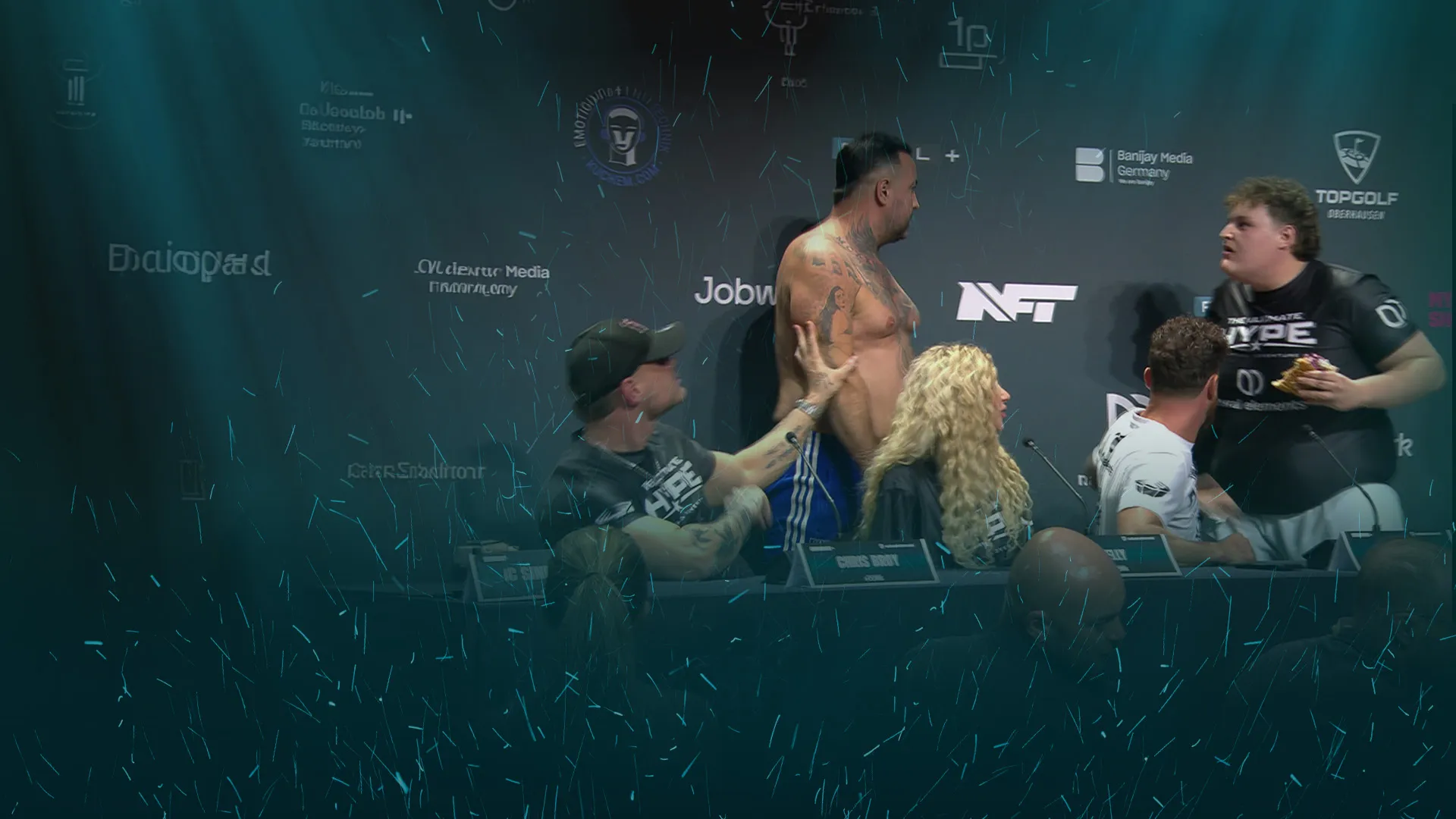 Das Kräftemessen beginnt - Face-Off & Pressekonferenz