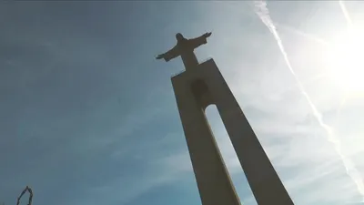 Latinos pelo Mundo