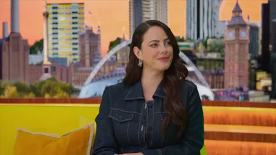Yellow Couch with Jeremy Lynch - Kaya Scodelario