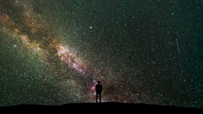 Señales de OVNIs en la Historia Humana